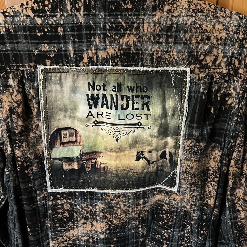Angry Minnow flannel shirt size Medium